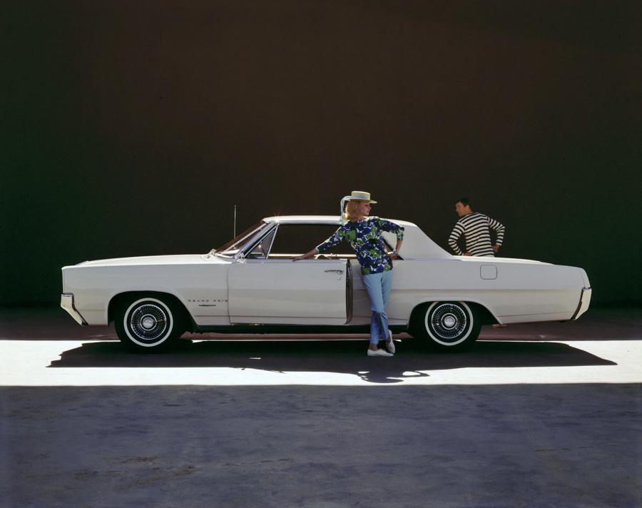  Pontiac Grand Prix (2957) 1964 года  (фото 2 из 11)